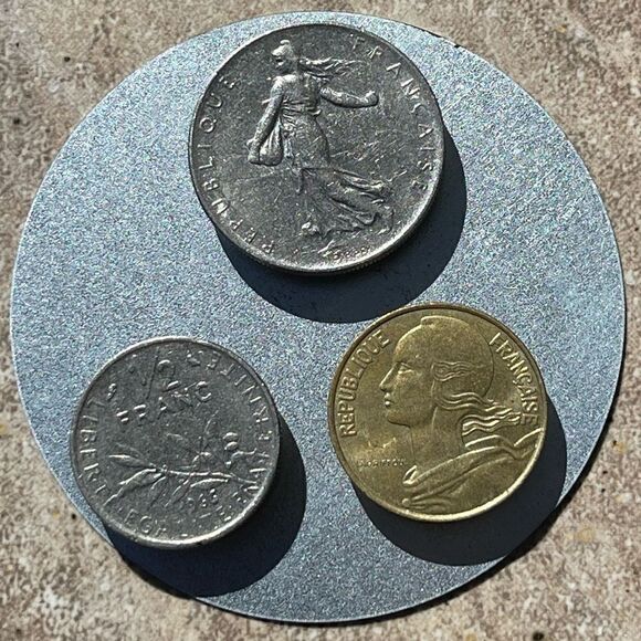 SET OF THREE FRENCH AUTHENTIC COIN MAGNETS (SET #2) - Picture 3 of 11
